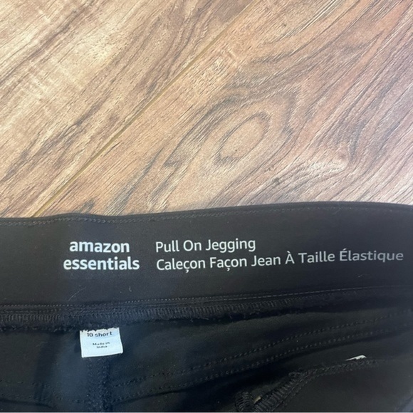Amazon Essentials Women's Stretch Pull-On Jegging  sz 10 short - Picture 5 of 12
